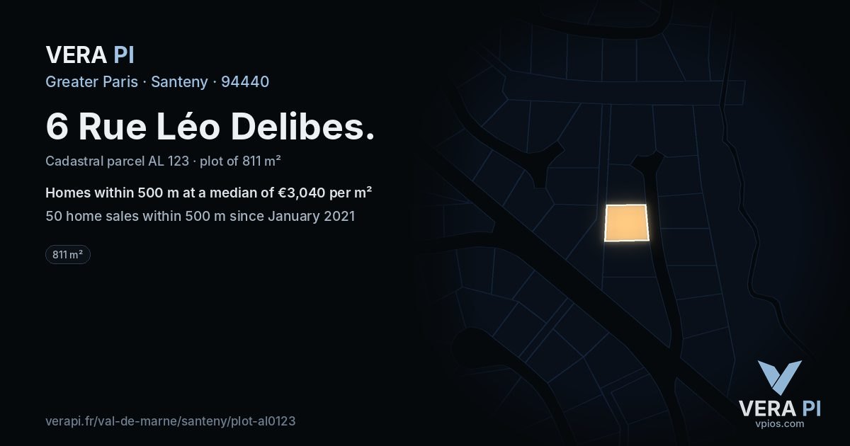 6 Rue Léo Delibes, Santeny at night – the plot lit, the parcels around coloured by the prices near them