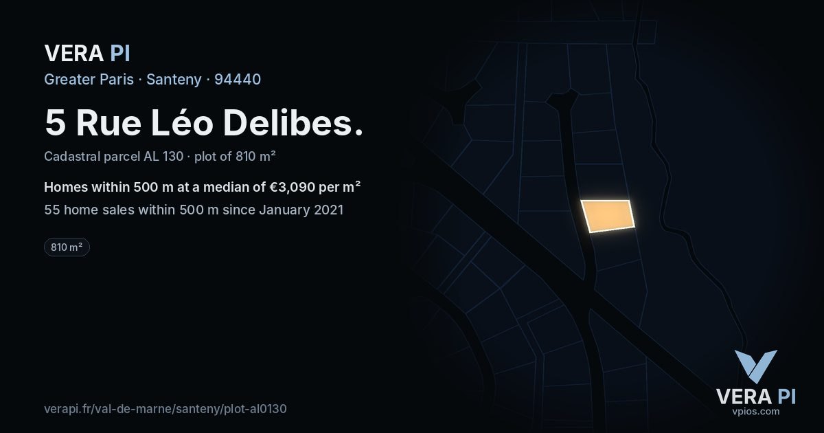 5 Rue Léo Delibes, Santeny at night – the plot lit, the parcels around coloured by the prices near them