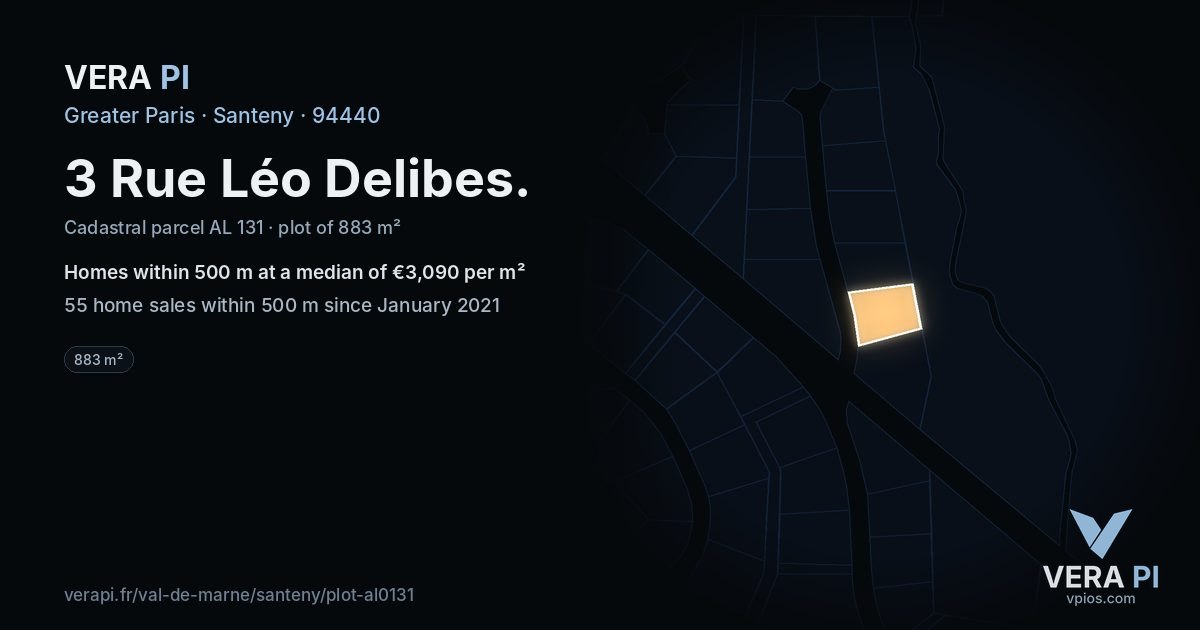 3 Rue Léo Delibes, Santeny at night – the plot lit, the parcels around coloured by the prices near them
