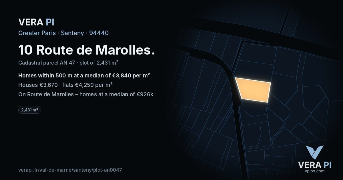 10 Route de Marolles, Santeny at night – the plot lit, the parcels around coloured by the prices near them