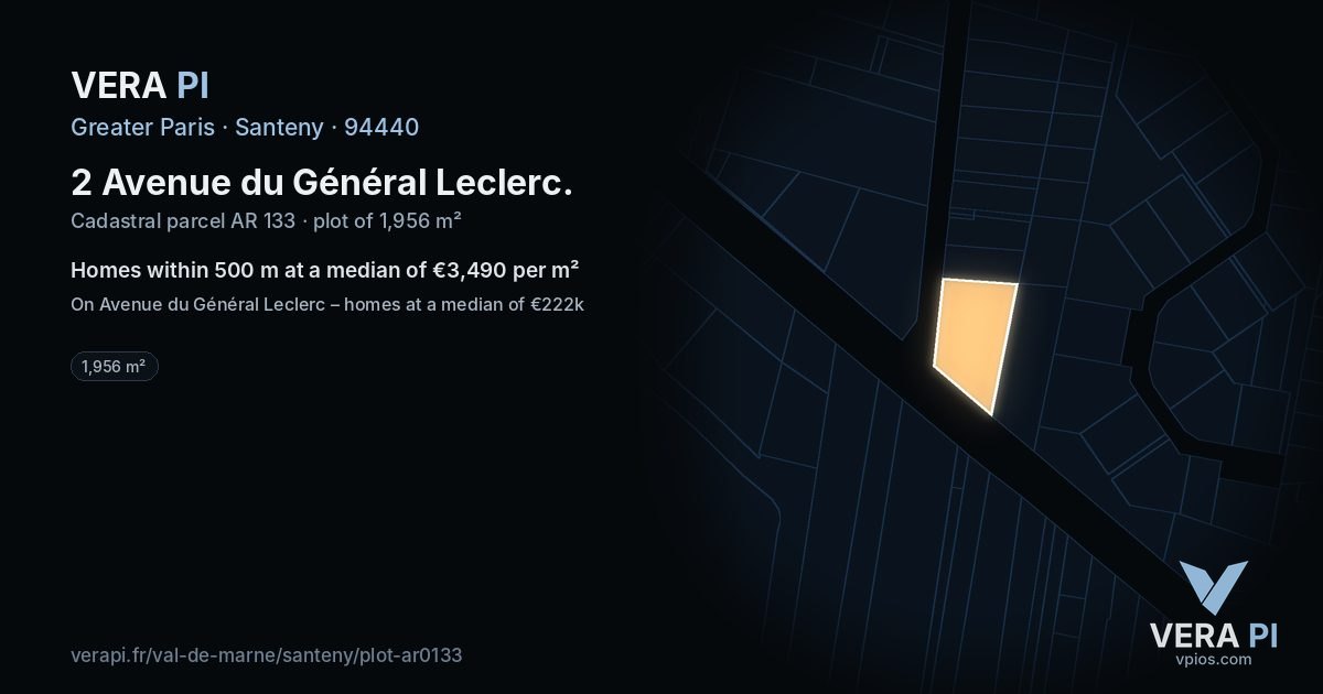 2 Avenue du Général Leclerc, Santeny at night – the plot lit, the parcels around coloured by the prices near them