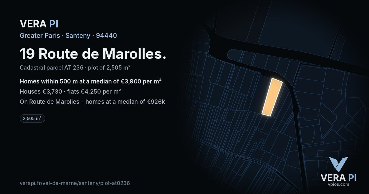 19 Route de Marolles, Santeny at night – the plot lit, the parcels around coloured by the prices near them