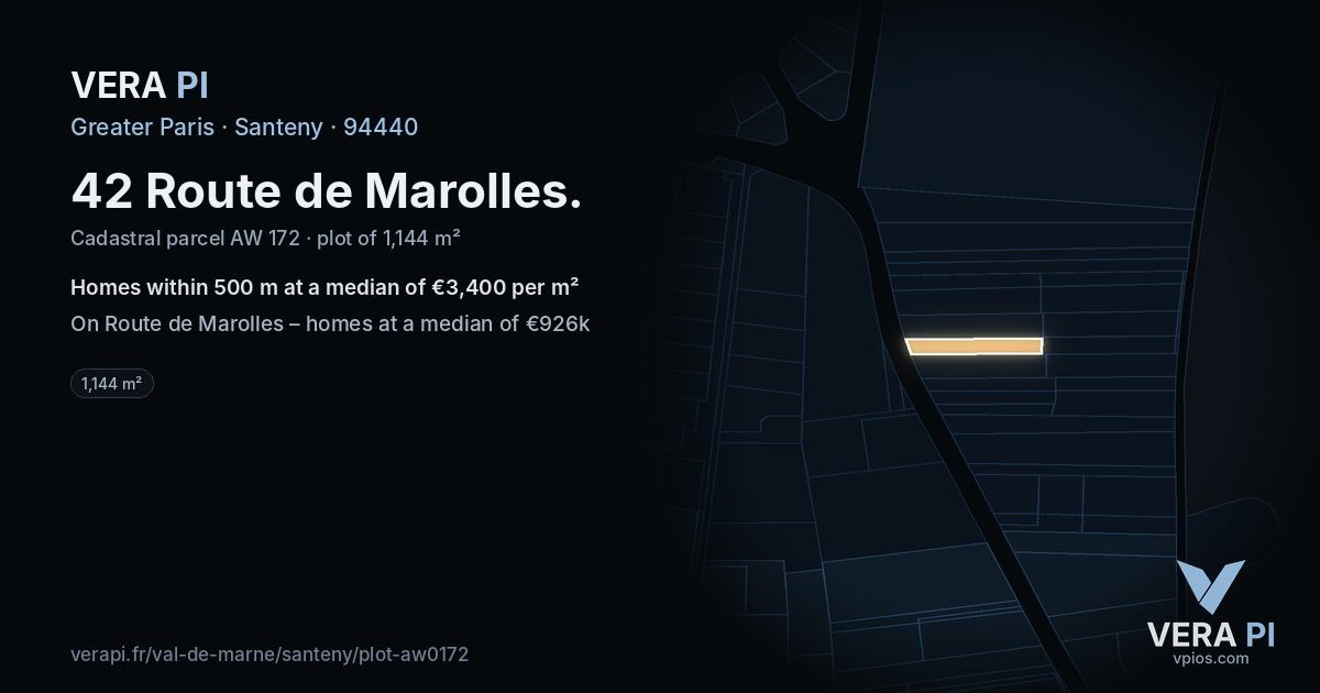 42 Route de Marolles, Santeny at night – the plot lit, the parcels around coloured by the prices near them