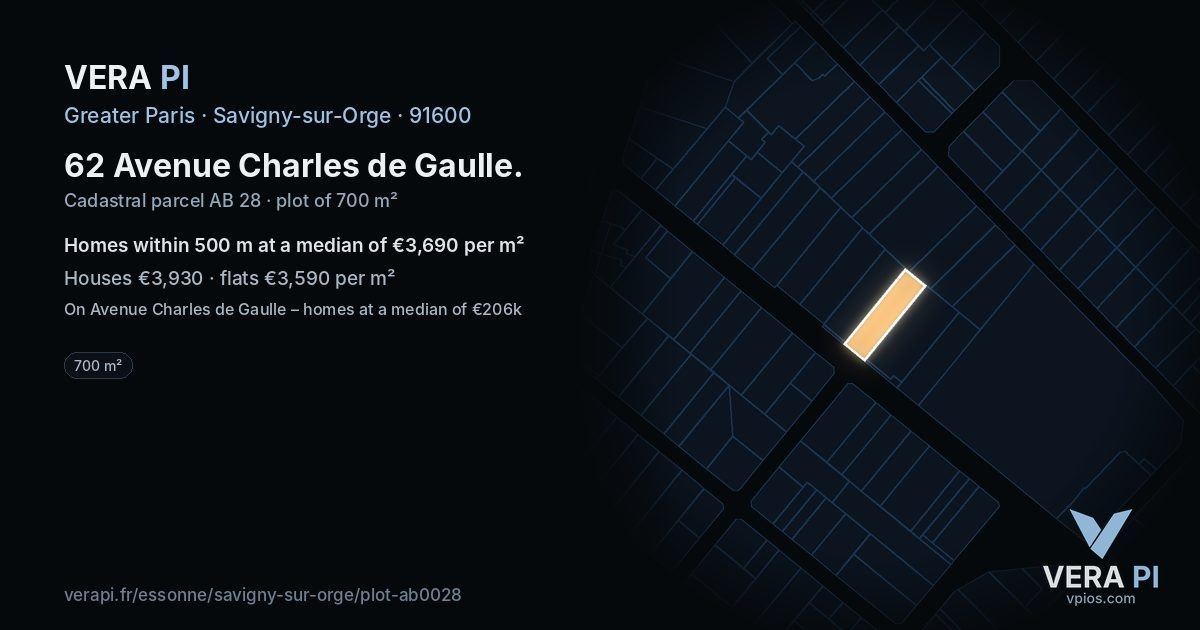 62 Avenue Charles de Gaulle, Savigny-sur-Orge at night – the plot lit, the parcels around coloured by the prices near them