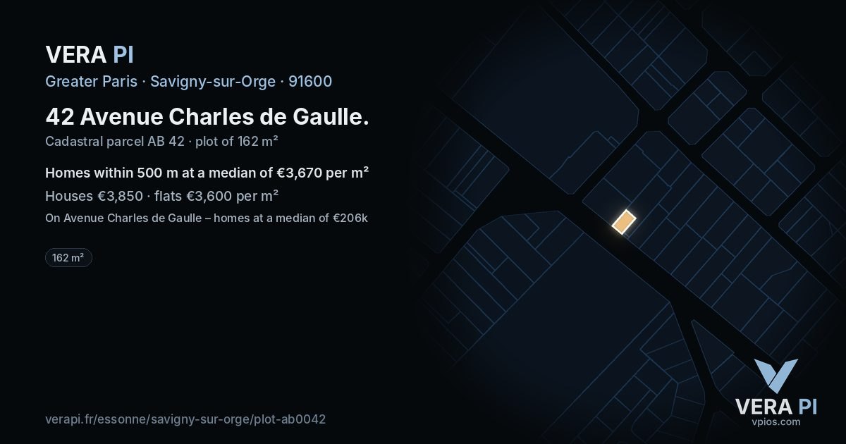 42 Avenue Charles de Gaulle, Savigny-sur-Orge at night – the plot lit, the parcels around coloured by the prices near them