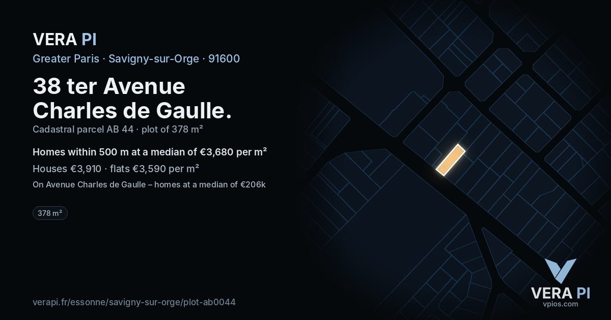 38 ter Avenue Charles de Gaulle, Savigny-sur-Orge at night – the plot lit, the parcels around coloured by the prices near them