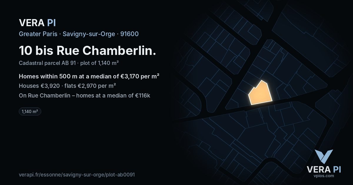 10 bis Rue Chamberlin, Savigny-sur-Orge at night – the plot lit, the parcels around coloured by the prices near them