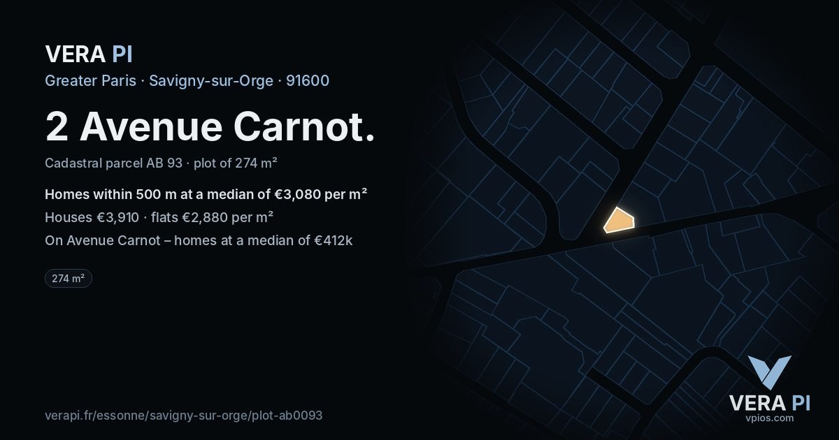 2 Avenue Carnot, Savigny-sur-Orge at night – the plot lit, the parcels around coloured by the prices near them
