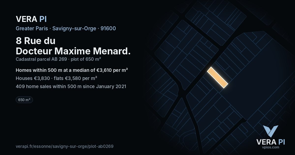 8 Rue du Docteur Maxime Menard, Savigny-sur-Orge at night – the plot lit, the parcels around coloured by the prices near them
