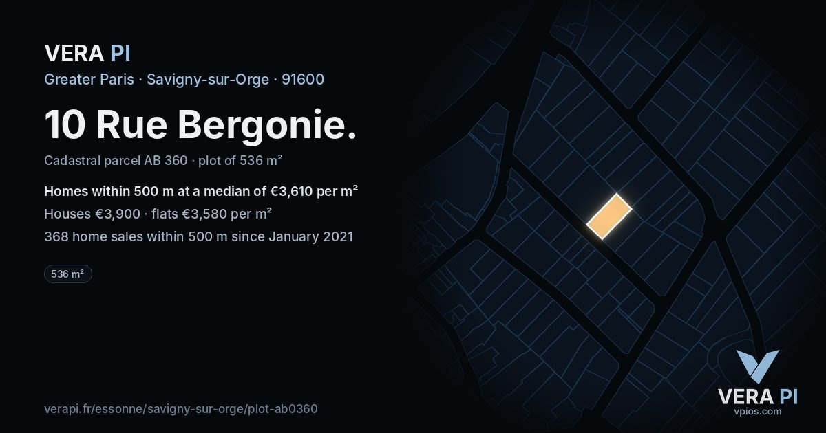 10 Rue Bergonie, Savigny-sur-Orge at night – the plot lit, the parcels around coloured by the prices near them
