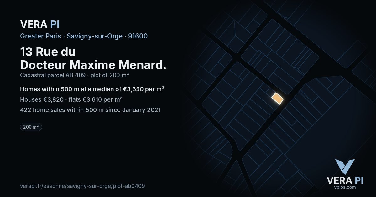 13 Rue du Docteur Maxime Menard, Savigny-sur-Orge at night – the plot lit, the parcels around coloured by the prices near them