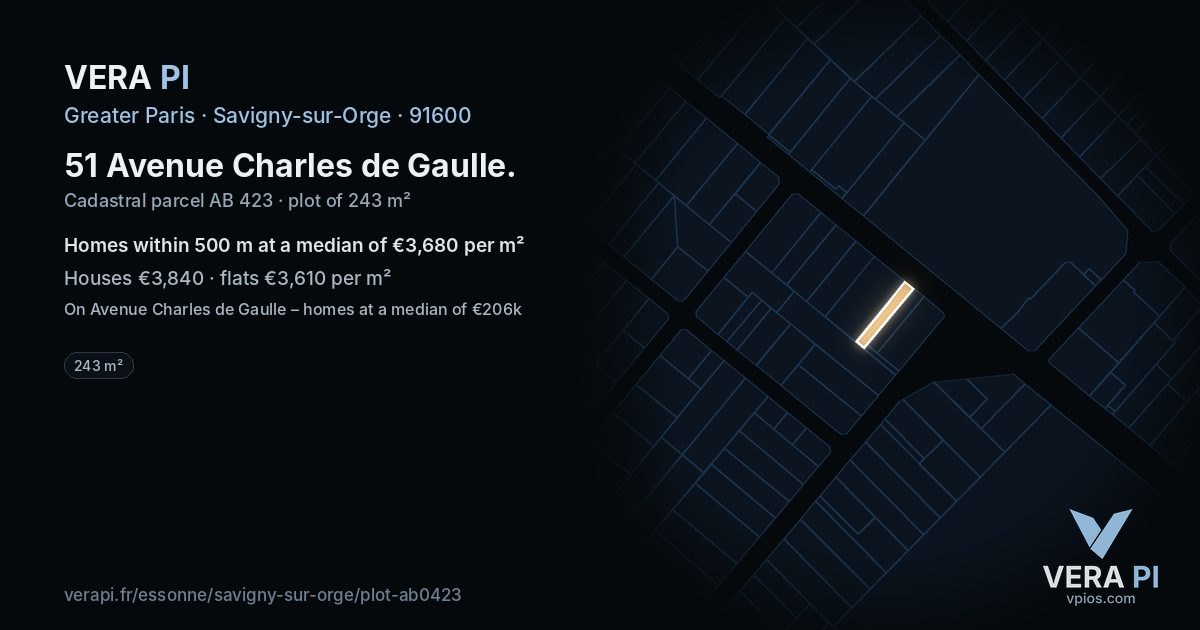 51 Avenue Charles de Gaulle, Savigny-sur-Orge at night – the plot lit, the parcels around coloured by the prices near them