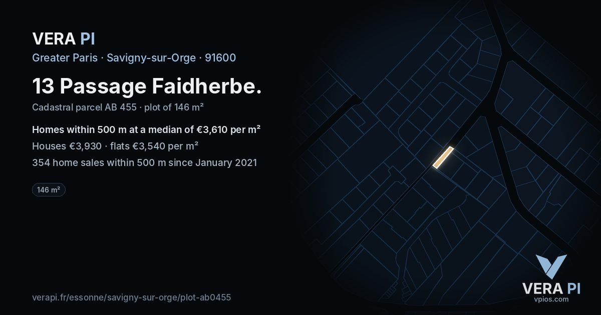 13 Passage Faidherbe, Savigny-sur-Orge at night – the plot lit, the parcels around coloured by the prices near them
