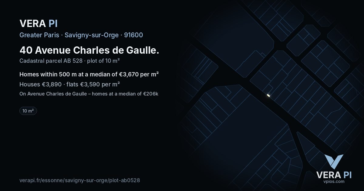 40 Avenue Charles de Gaulle, Savigny-sur-Orge at night – the plot lit, the parcels around coloured by the prices near them