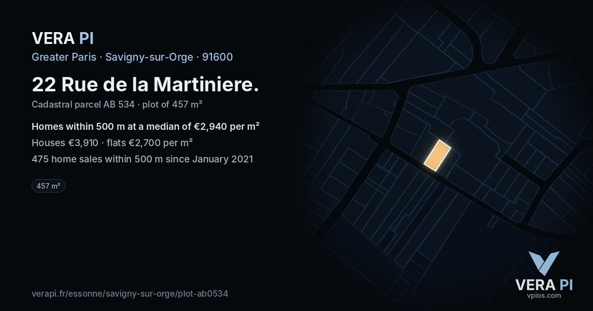 22 Rue de la Martiniere, Savigny-sur-Orge at night – the plot lit, the parcels around coloured by the prices near them