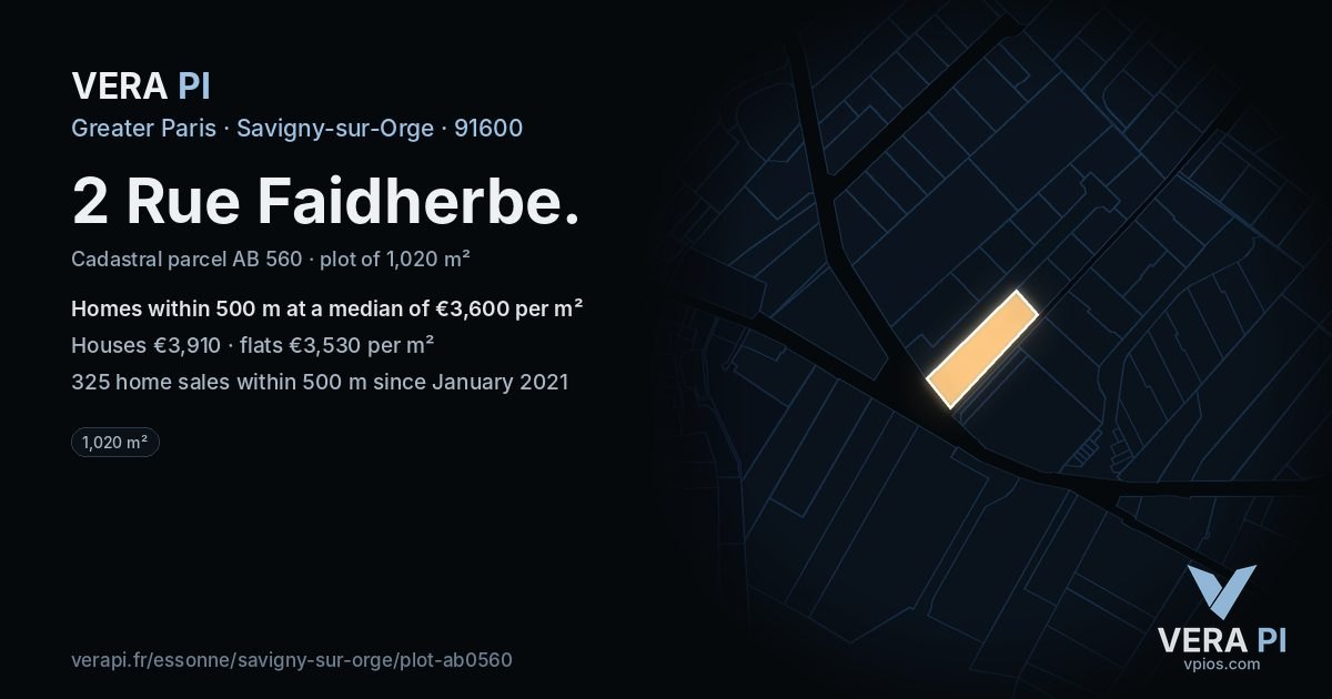 2 Rue Faidherbe, Savigny-sur-Orge at night – the plot lit, the parcels around coloured by the prices near them