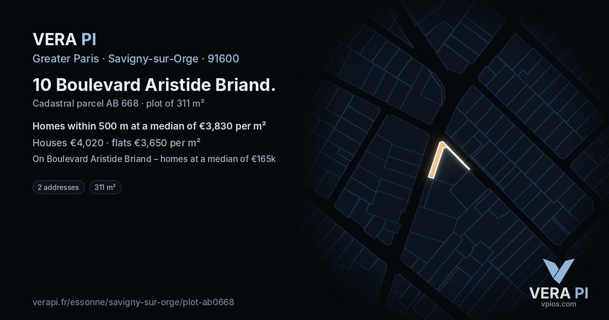 10 Boulevard Aristide Briand, Savigny-sur-Orge at night – the plot lit, the parcels around coloured by the prices near them