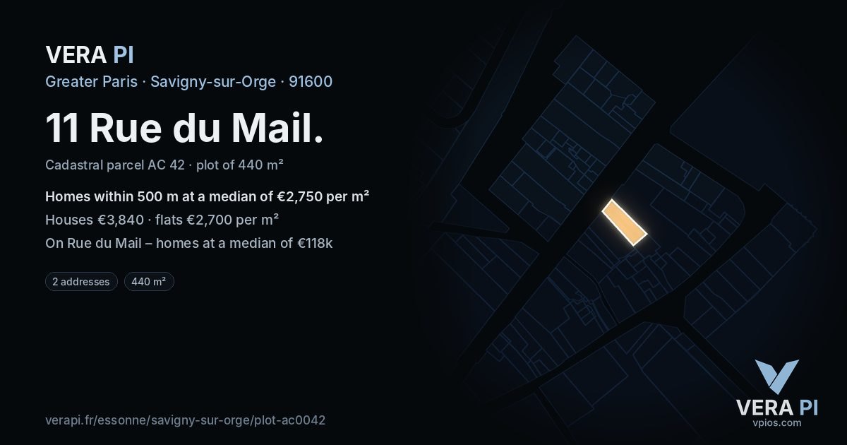 11 Rue du Mail, Savigny-sur-Orge at night – the plot lit, the parcels around coloured by the prices near them