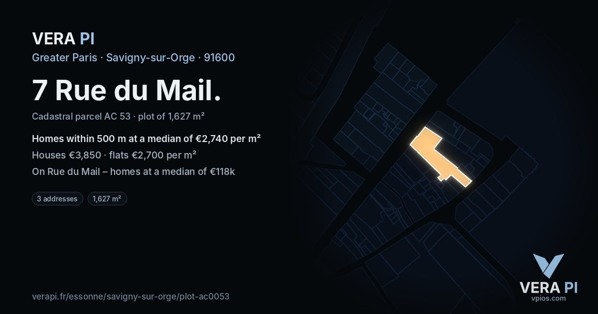 7 Rue du Mail, Savigny-sur-Orge at night – the plot lit, the parcels around coloured by the prices near them