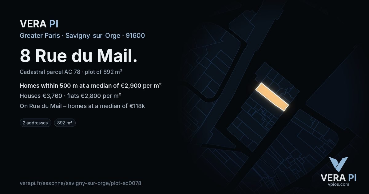 8 Rue du Mail, Savigny-sur-Orge at night – the plot lit, the parcels around coloured by the prices near them