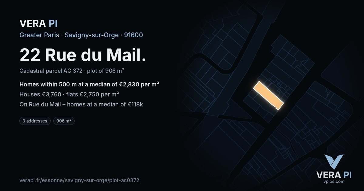 22 Rue du Mail, Savigny-sur-Orge at night – the plot lit, the parcels around coloured by the prices near them