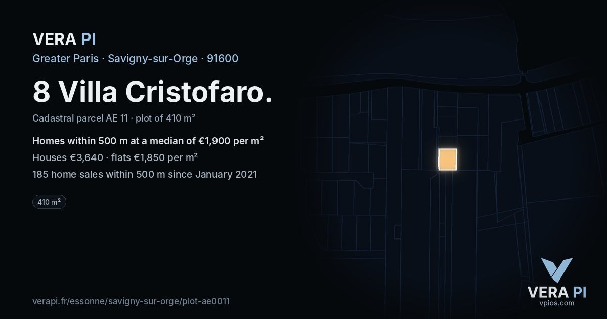 8 Villa Cristofaro, Savigny-sur-Orge at night – the plot lit, the parcels around coloured by the prices near them