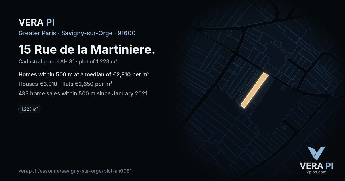 15 Rue de la Martiniere, Savigny-sur-Orge at night – the plot lit, the parcels around coloured by the prices near them