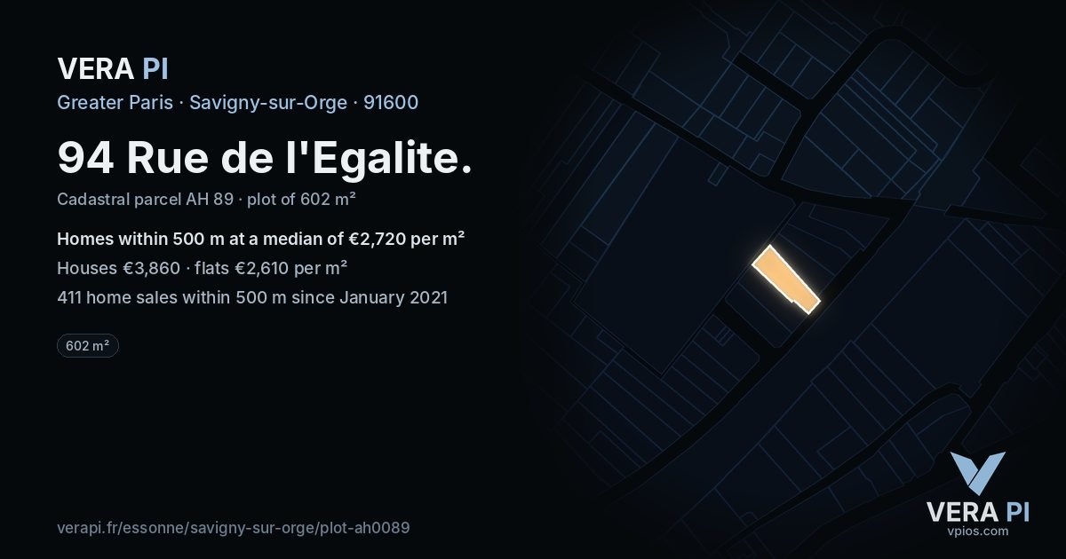 94 Rue de l'Egalite, Savigny-sur-Orge at night – the plot lit, the parcels around coloured by the prices near them