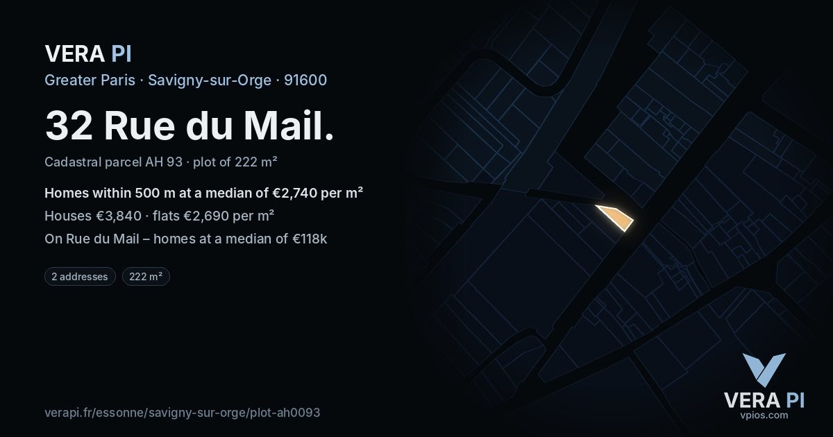 32 Rue du Mail, Savigny-sur-Orge at night – the plot lit, the parcels around coloured by the prices near them