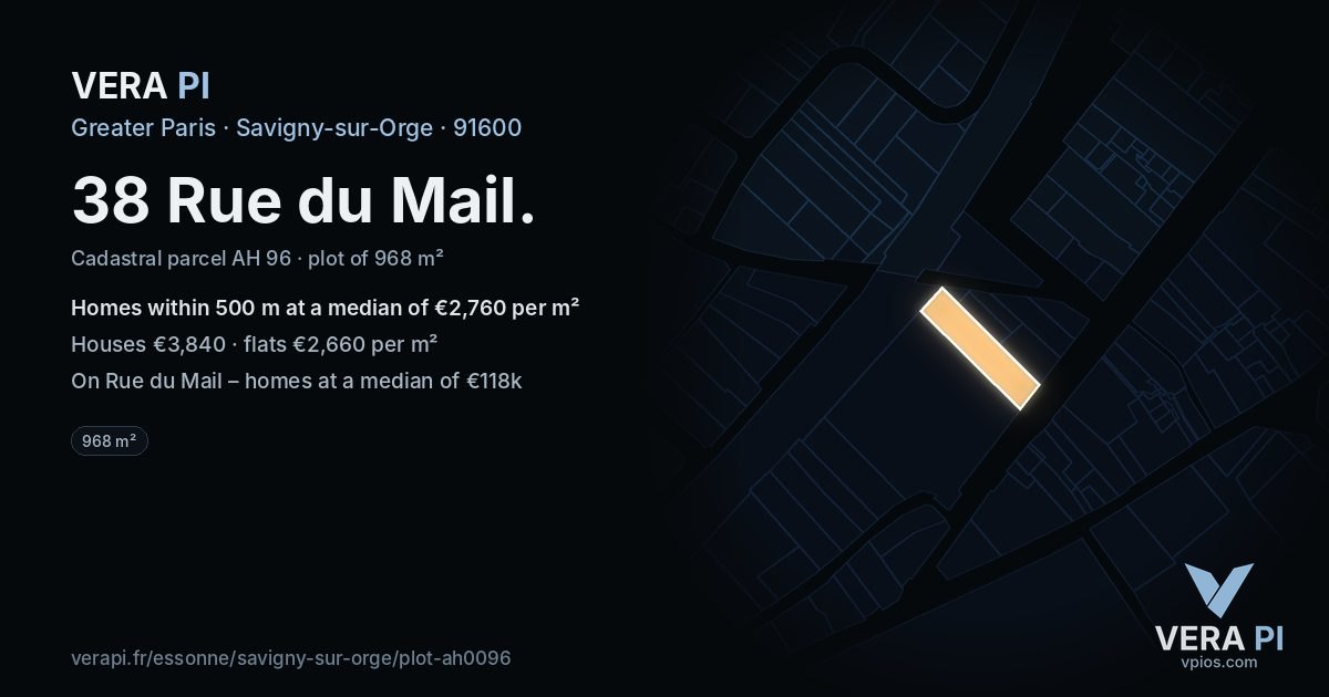 38 Rue du Mail, Savigny-sur-Orge at night – the plot lit, the parcels around coloured by the prices near them
