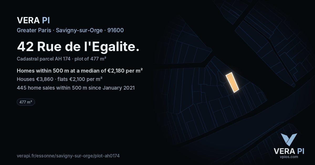 42 Rue de l'Egalite, Savigny-sur-Orge at night – the plot lit, the parcels around coloured by the prices near them
