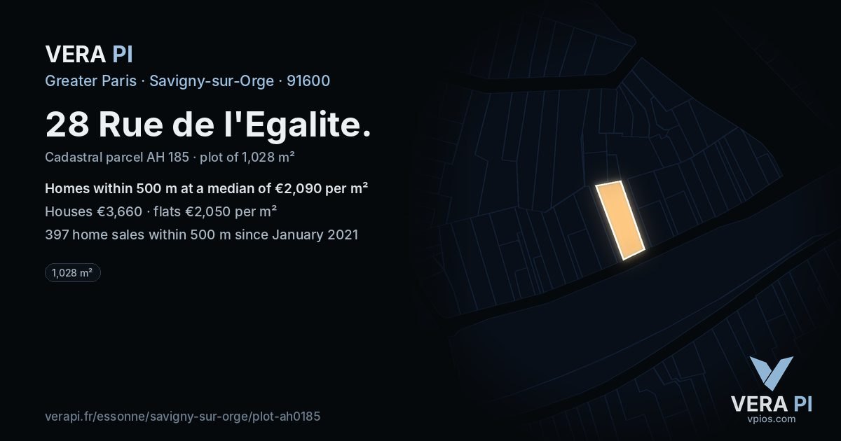 28 Rue de l'Egalite, Savigny-sur-Orge at night – the plot lit, the parcels around coloured by the prices near them