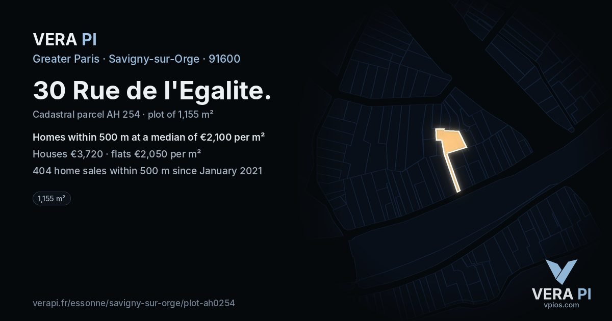 30 Rue de l'Egalite, Savigny-sur-Orge at night – the plot lit, the parcels around coloured by the prices near them