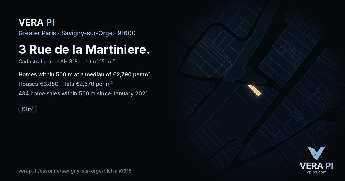 3 Rue de la Martiniere, Savigny-sur-Orge at night – the plot lit, the parcels around coloured by the prices near them