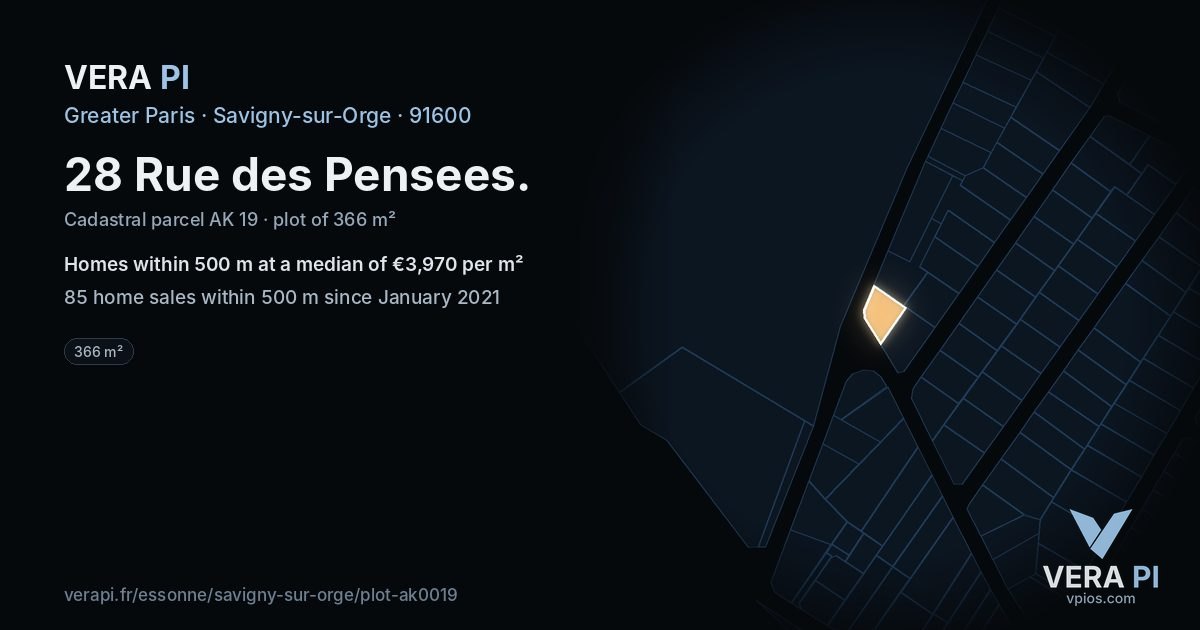 28 Rue des Pensees, Savigny-sur-Orge at night – the plot lit, the parcels around coloured by the prices near them