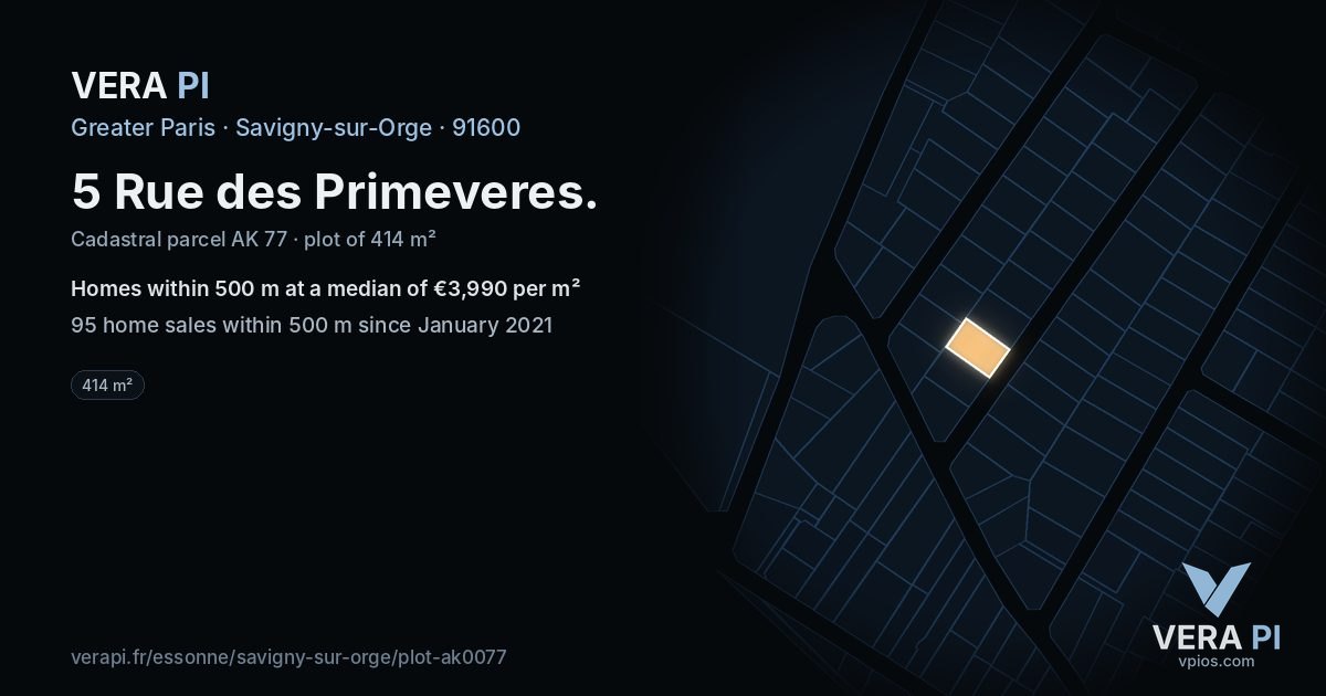 5 Rue des Primeveres, Savigny-sur-Orge at night – the plot lit, the parcels around coloured by the prices near them