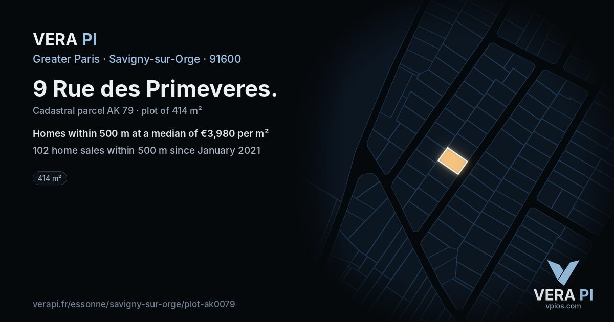 9 Rue des Primeveres, Savigny-sur-Orge at night – the plot lit, the parcels around coloured by the prices near them