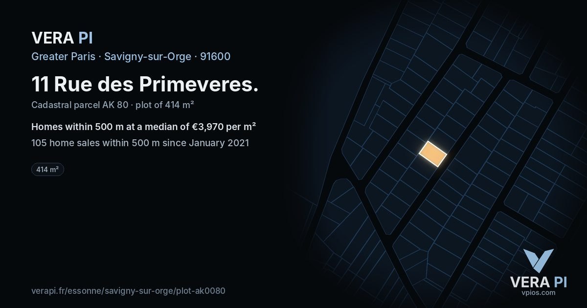 11 Rue des Primeveres, Savigny-sur-Orge at night – the plot lit, the parcels around coloured by the prices near them