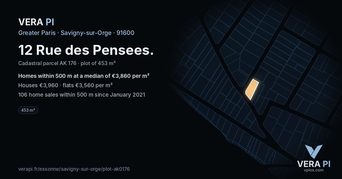 12 Rue des Pensees, Savigny-sur-Orge at night – the plot lit, the parcels around coloured by the prices near them