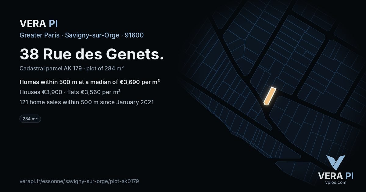 38 Rue des Genets, Savigny-sur-Orge at night – the plot lit, the parcels around coloured by the prices near them
