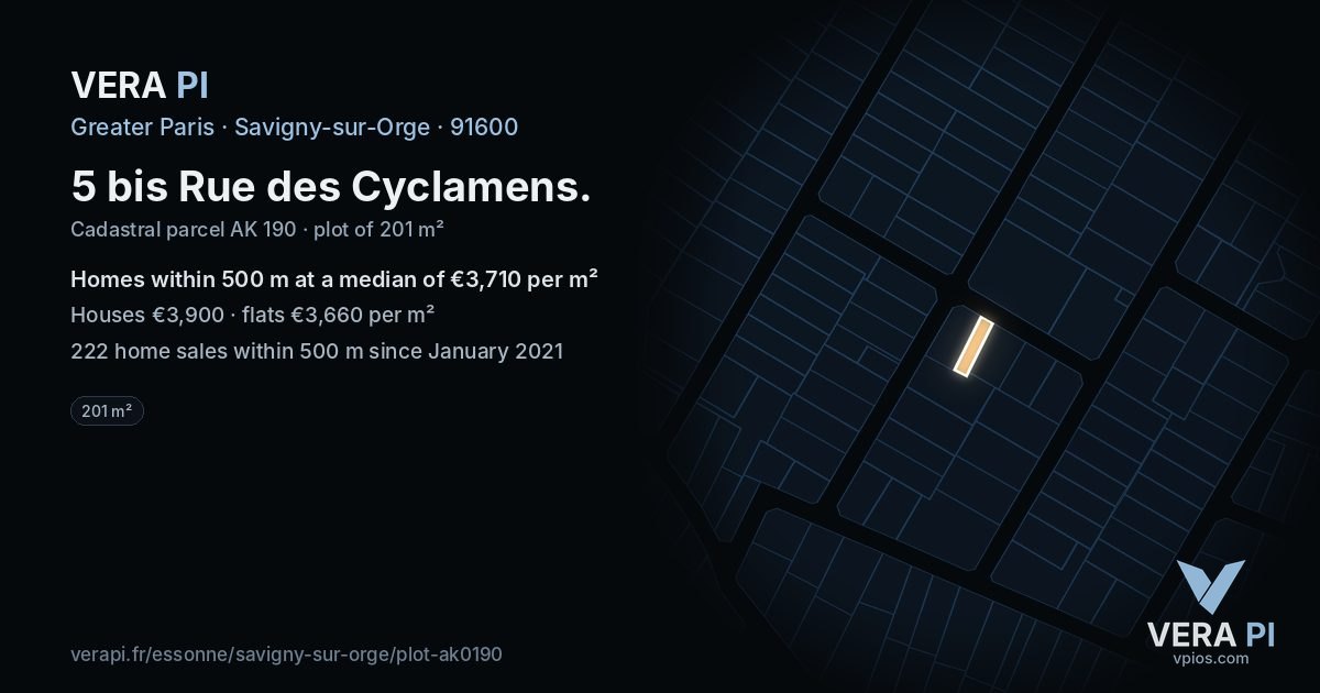 5 bis Rue des Cyclamens, Savigny-sur-Orge at night – the plot lit, the parcels around coloured by the prices near them