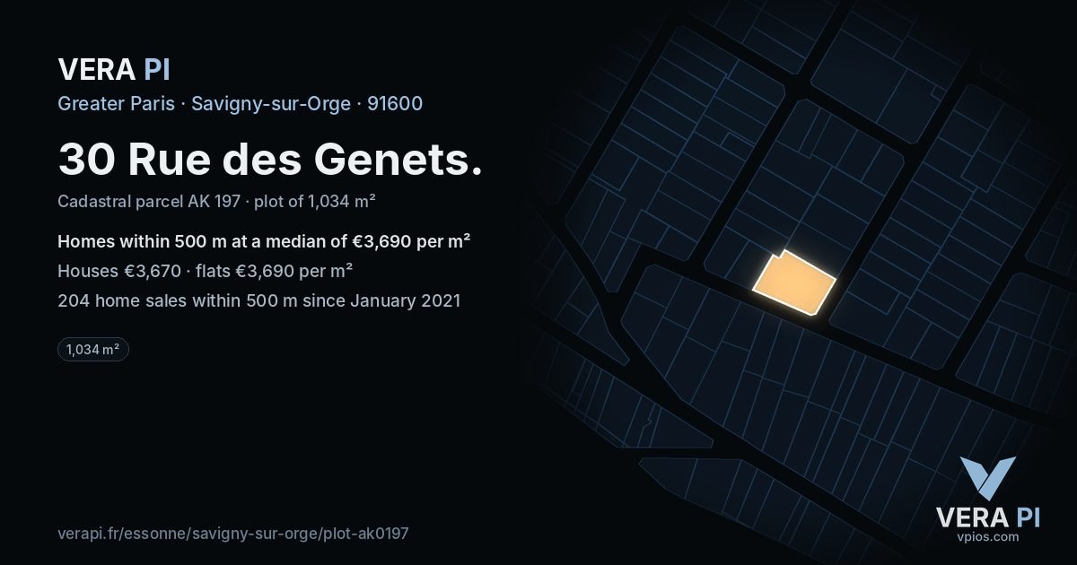 30 Rue des Genets, Savigny-sur-Orge at night – the plot lit, the parcels around coloured by the prices near them