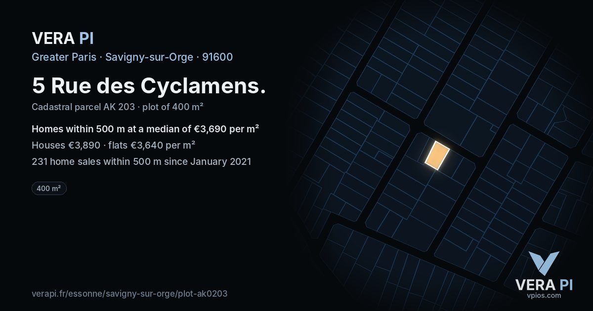 5 Rue des Cyclamens, Savigny-sur-Orge at night – the plot lit, the parcels around coloured by the prices near them