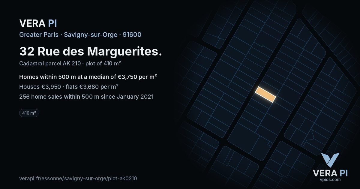 32 Rue des Marguerites, Savigny-sur-Orge at night – the plot lit, the parcels around coloured by the prices near them