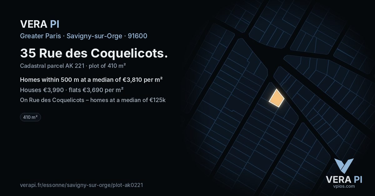 35 Rue des Coquelicots, Savigny-sur-Orge at night – the plot lit, the parcels around coloured by the prices near them