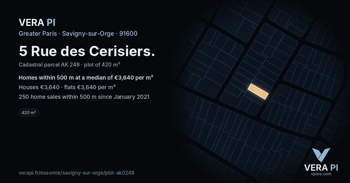 5 Rue des Cerisiers, Savigny-sur-Orge at night – the plot lit, the parcels around coloured by the prices near them