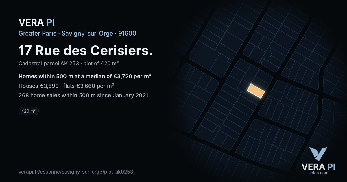 17 Rue des Cerisiers, Savigny-sur-Orge at night – the plot lit, the parcels around coloured by the prices near them