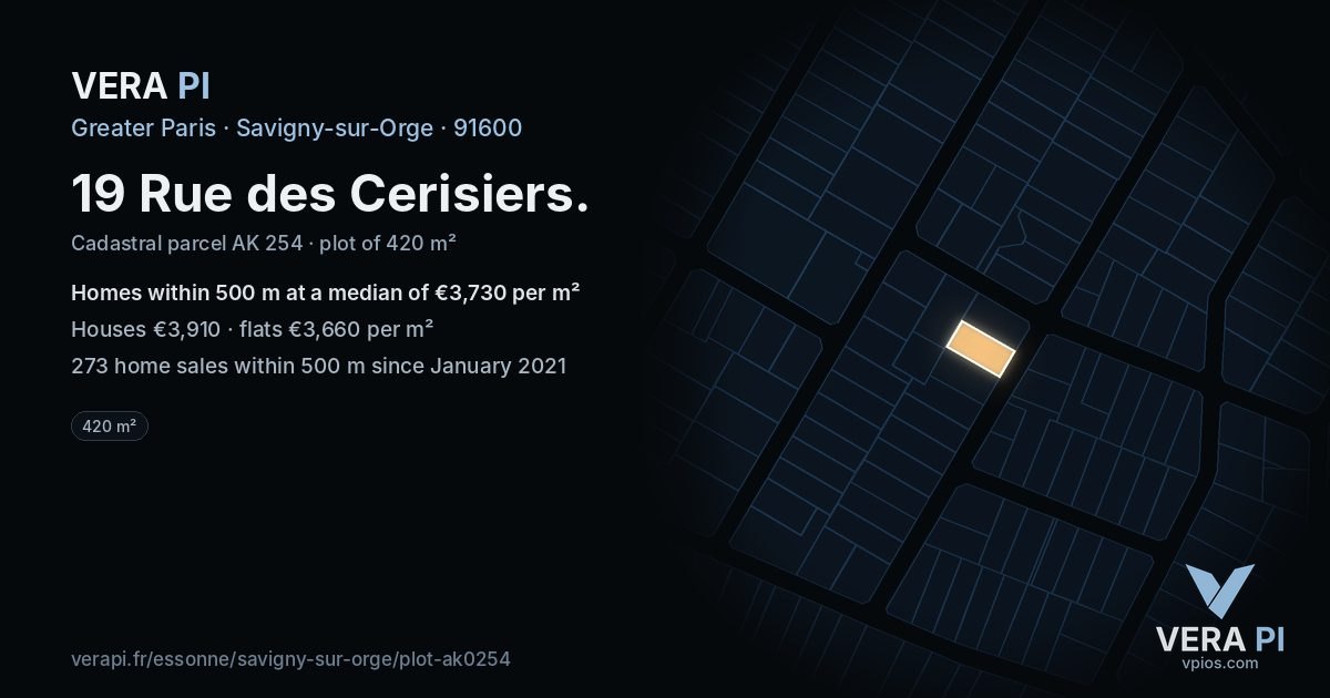 19 Rue des Cerisiers, Savigny-sur-Orge at night – the plot lit, the parcels around coloured by the prices near them
