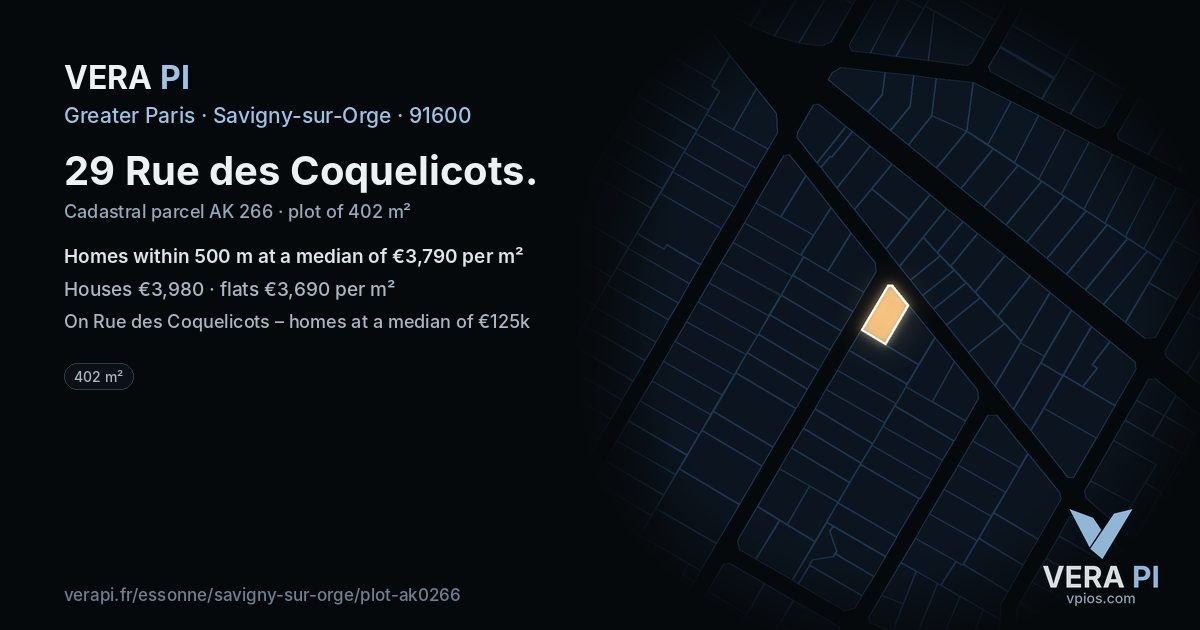 29 Rue des Coquelicots, Savigny-sur-Orge at night – the plot lit, the parcels around coloured by the prices near them