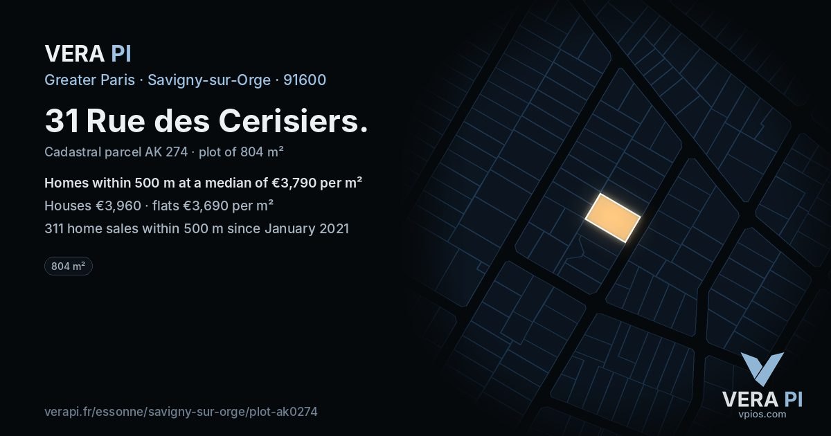31 Rue des Cerisiers, Savigny-sur-Orge at night – the plot lit, the parcels around coloured by the prices near them